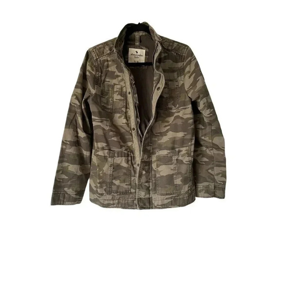 abercrombie kids Other - Abercrombie Kids Army Camo Jacket - 4 Pockets, Full Zip & Snap Buttons